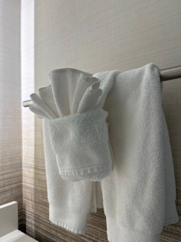 Hotel bathroom towels Hotel bathroom towels